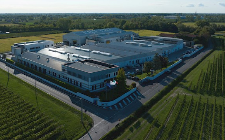 Production facilities of Durante Adhesive in Italy